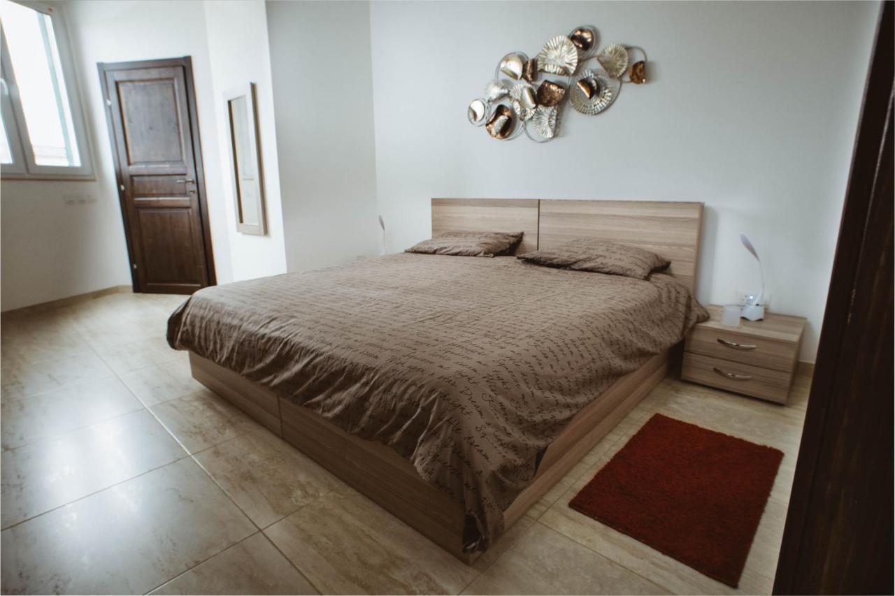 Fauzia B&B Hamrun Bagian luar foto